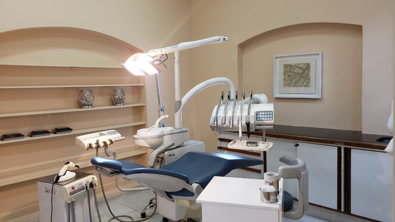 Dra. M. del Carmen Renzulli - Consultorios Odontológicos Santa Fe