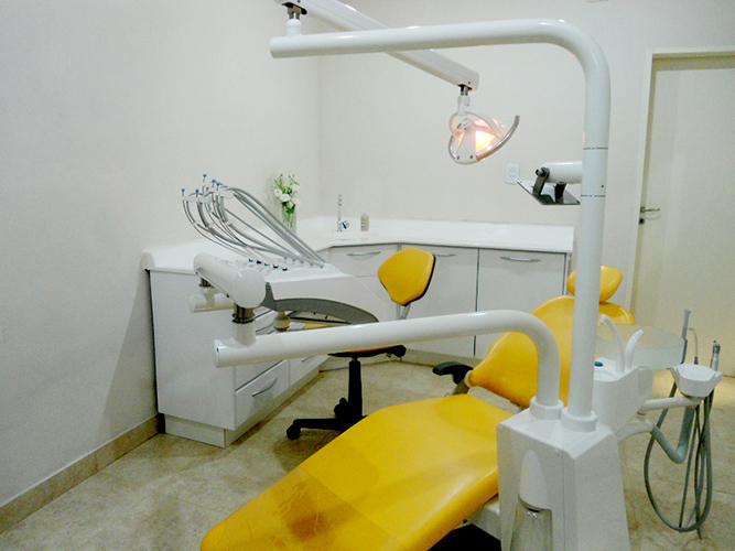 Dra. M. del Carmen Renzulli - Consultorios Odontológicos San Justo