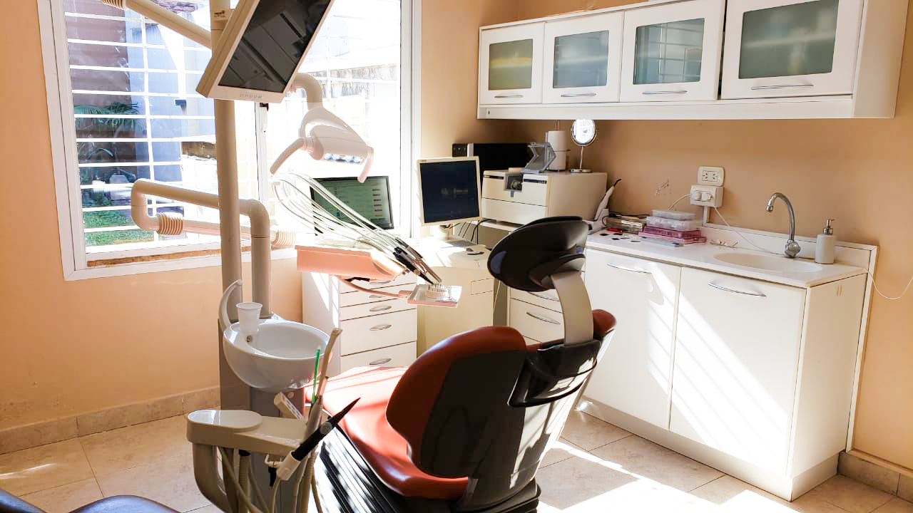Dra. M. del Carmen Renzulli - Consultorios Odontológicos Santa Fe